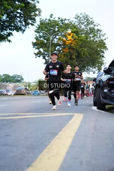 Runner Photo 4194256