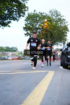 Runner Photo 4194261