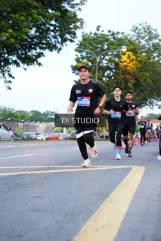 Runner Photo 4194264