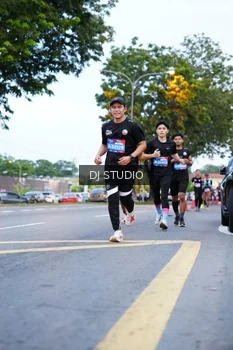 Runner Photo 4194265