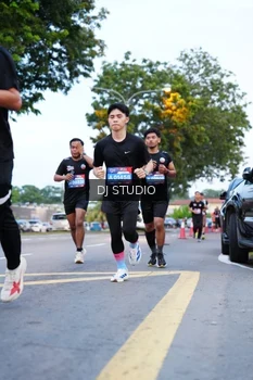 Runner Photo 4194272