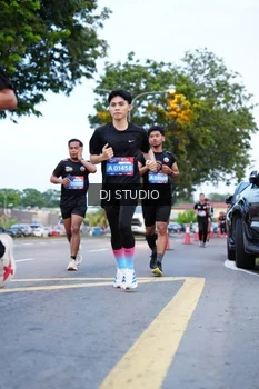 Runner Photo 4194273