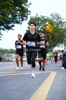 Runner Photo 4194276