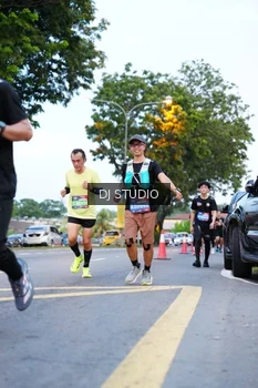 Runner Photo 4194314