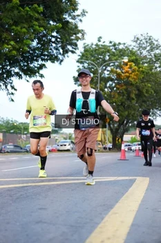 Runner Photo 4194320