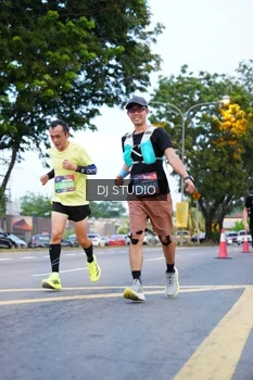 Runner Photo 4194323