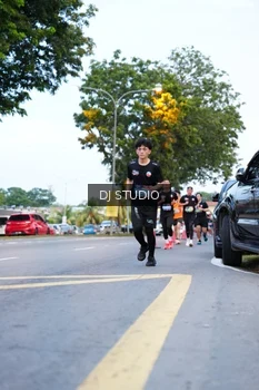 Runner Photo 4194328
