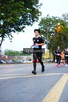Runner Photo 4194339