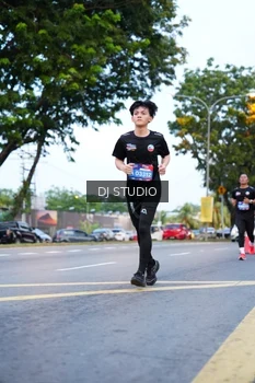 Runner Photo 4194340