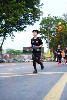 Runner Photo 4194341