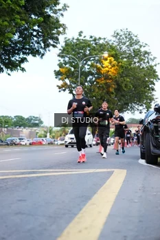 Runner Photo 4194349