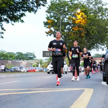 Runner Photo 4194352
