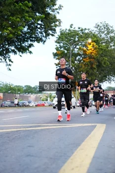 Runner Photo 4194353