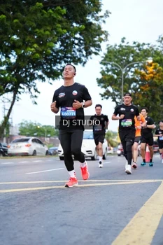 Runner Photo 4194361
