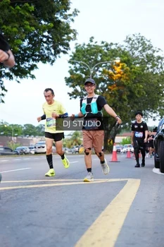 Runner Photo 4194363