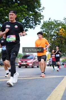 Runner Photo 4194374