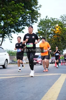 Runner Photo 4194382