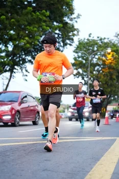 Runner Photo 4194383