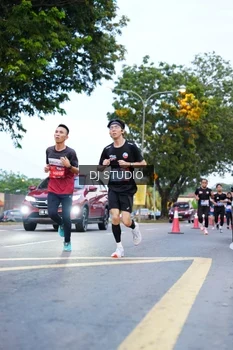 Runner Photo 4194389