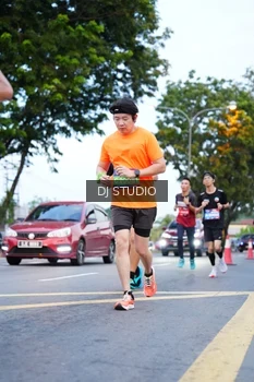 Runner Photo 4194398