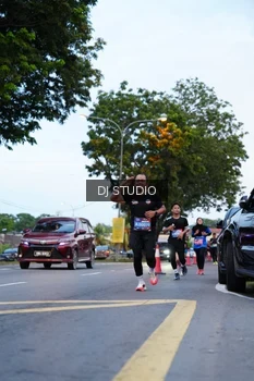Runner Photo 4194401