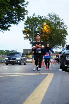 Runner Photo 4194428