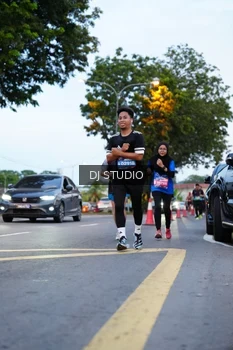Runner Photo 4194429