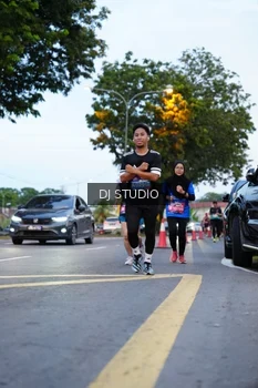 Runner Photo 4194431