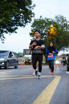 Runner Photo 4194434