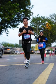 Runner Photo 4194440