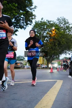 Runner Photo 4194446