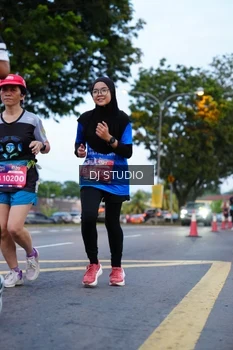 Runner Photo 4194449