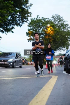 Runner Photo 4194452