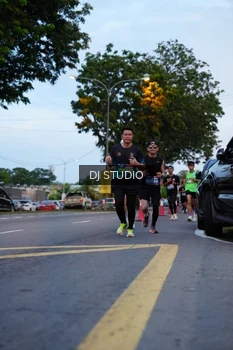 Runner Photo 4194457
