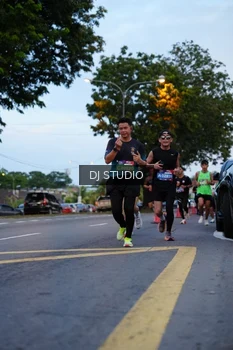 Runner Photo 4194460