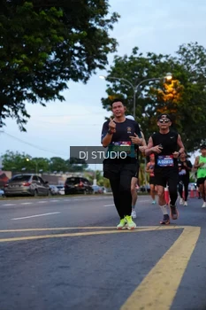 Runner Photo 4194461