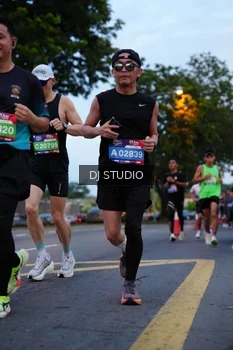 Runner Photo 4194472
