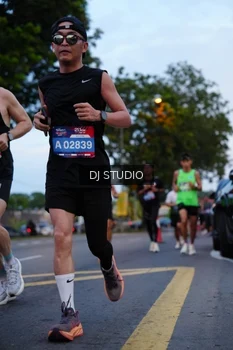 Runner Photo 4194477