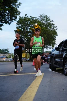 Runner Photo 4194488