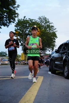 Runner Photo 4194491