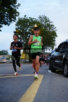 Runner Photo 4194492