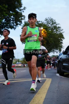 Runner Photo 4194498