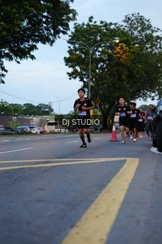 Runner Photo 4194509