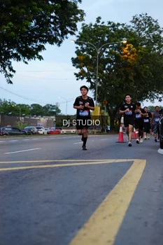 Runner Photo 4194510