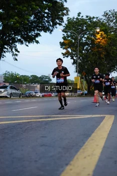 Runner Photo 4194514