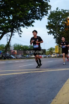 Runner Photo 4194519