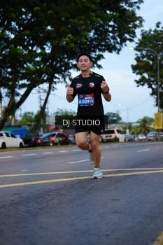 Runner Photo 4194535