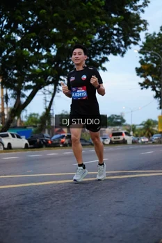 Runner Photo 4194541