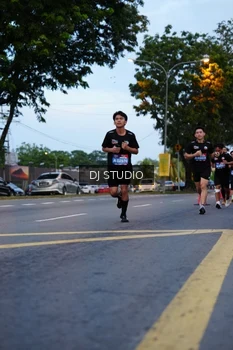 Runner Photo 4194550