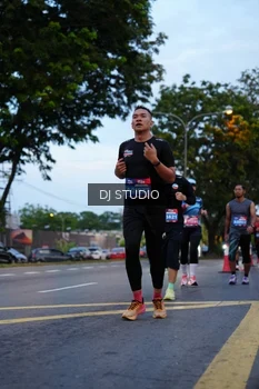 Runner Photo 4194557